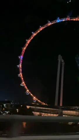 Siapa kangen Singapore malam hari?  #singapore #marinabay #singaporeflyer #esplanade #fypシ゚ 