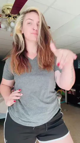 OKAY 💋 #transition #videoideas #okay #fallfashion #confidence 