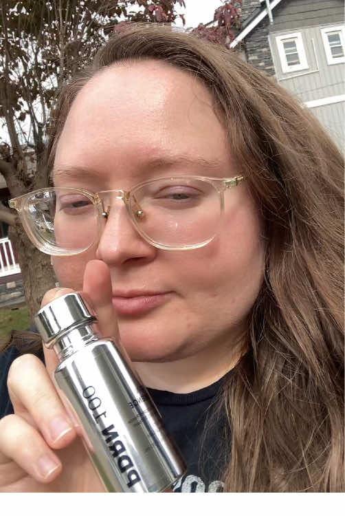 @VT Cosmetics US PDRN 100 Essence ✨ the easiest way to get glass skin anytime, any day 💗 use alone or mix with your foundation to really glow & get a glass skin effect 💕 @4AM Marketing – Saebyeok Naesi  #vtcosmetics #veganpdrn #ulta #pdrnserum#koreanskincare 