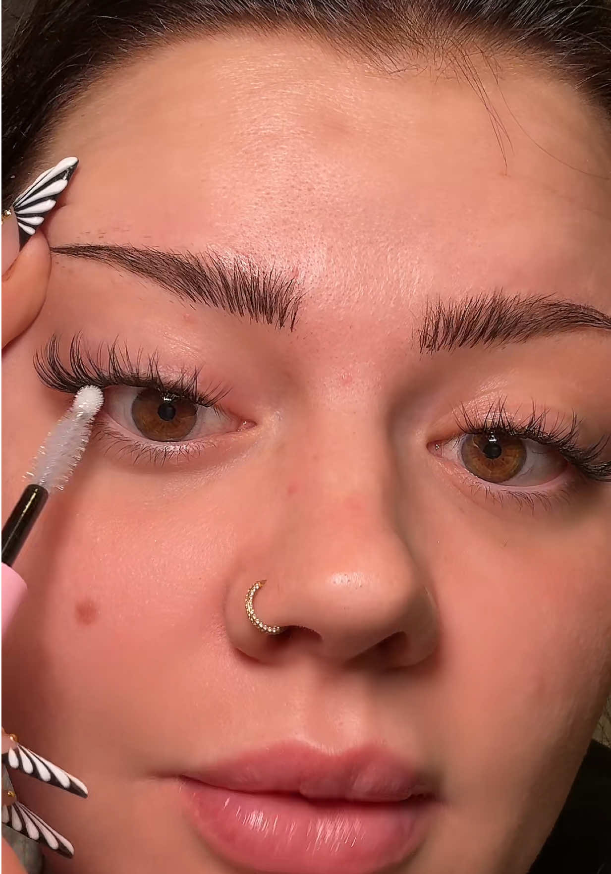 Classic style lash clusters from @Eyeshine Cosmetics of course!! 😮‍💨 #lashclusters #eyeshinecosmetics #diylashextensions #tiktokshopblackfriday #tiktokshopcreatorpicks #tiktokshopfalldealsforyou #creatorpicksambassador 