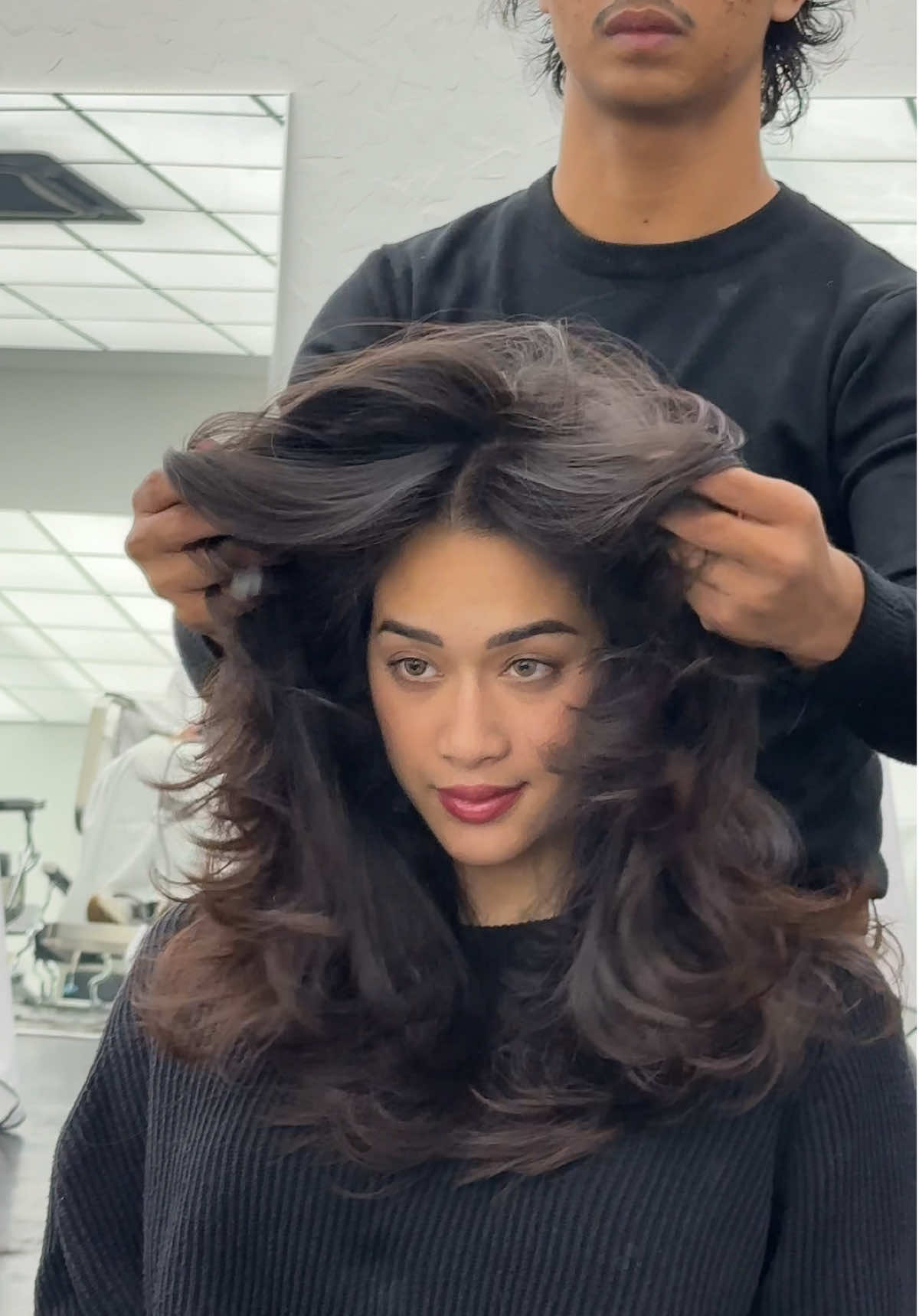 Victoria Secret Haircut 🦋 Show this to your stylist as reference!  Make an appointment to experience haircut like this!  #volumehair #blowthisuptiktok✅🔥💯 #90sblowout #butterflycut #fyp 