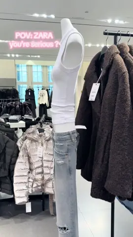 War Schock hahahahhah #zara #zarafashion #zarafails #fyp #shopping 