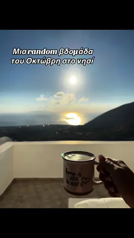 Με ήλιο και βροχή, με ανατολή και δύση 😁 #santorini #fyp #anaplirwtes #teacherlife #σαντορινη 