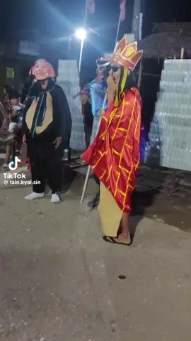 #စုံးဝုခုန်းတို့မြန်မာနိုင်ငံမှာကဲနေတယ်😂😂😂😂ကြမ်းစားမပင့်ပဲ😁😁