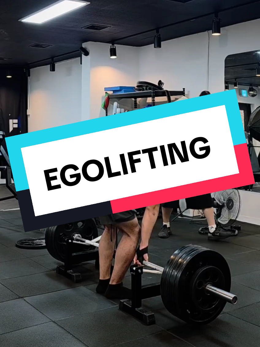 NO REPS, FULL PAIN #egolifting #gym #funnyvideos #LiveOutlandish 