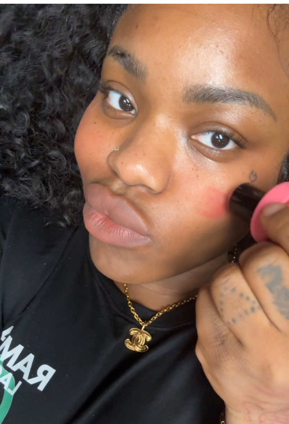 How I apply blush on myself . I loveeeee blush so much it’s the only thing I’ll wear whilst I work my current fave is the new @NARS Cosmetics cream blush #NoAd lmao it’s genuinely my favourite thing right now #blush #paintedbyesther #OnTour #boyisminetour 