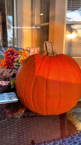 🎃🎃 #pumpkin #pumpkinseason #halloween #pumpkincarving #boyfriend 