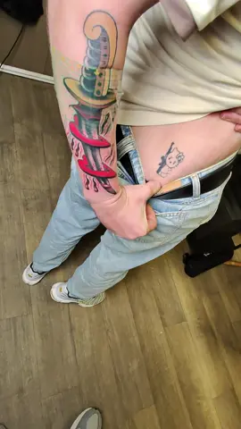 Такого на задниице я точно не ожидал😆 #тату #татупрага #прага #чехия #украинцы 