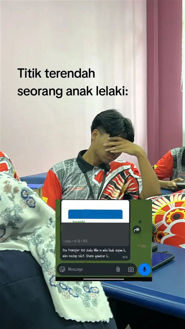 Ya Allah, kurniakanlah rezekimu yg luas utk wanita yg tak pernah lelah utk mengorbankan segalanya utk anak2 nya #ilovemymom #anakibu #iloveyouibu #politeknik 