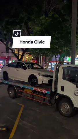 Bàn giao Honda Civic về nhà cho Khách Hàng 🚘  #honda #civic #hondacivic #civicrs 