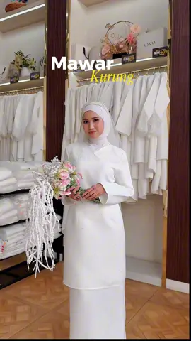 Less is more. Mawar kurung dah cukup buat you nampak effortlessly anggun. Minimal effort, maximum slay for your big day🌹✨ #bridal #wedding #readytowear #qualitydesigner #nikah 