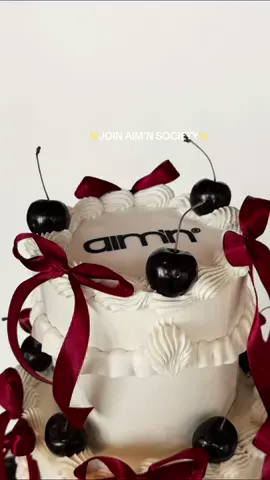 Get 20€ to shop for, join aim’n society & unlock exclusive perks ✨ See more on aimn.com #aimn #aimnsportswear #activewear #memberclub #society 