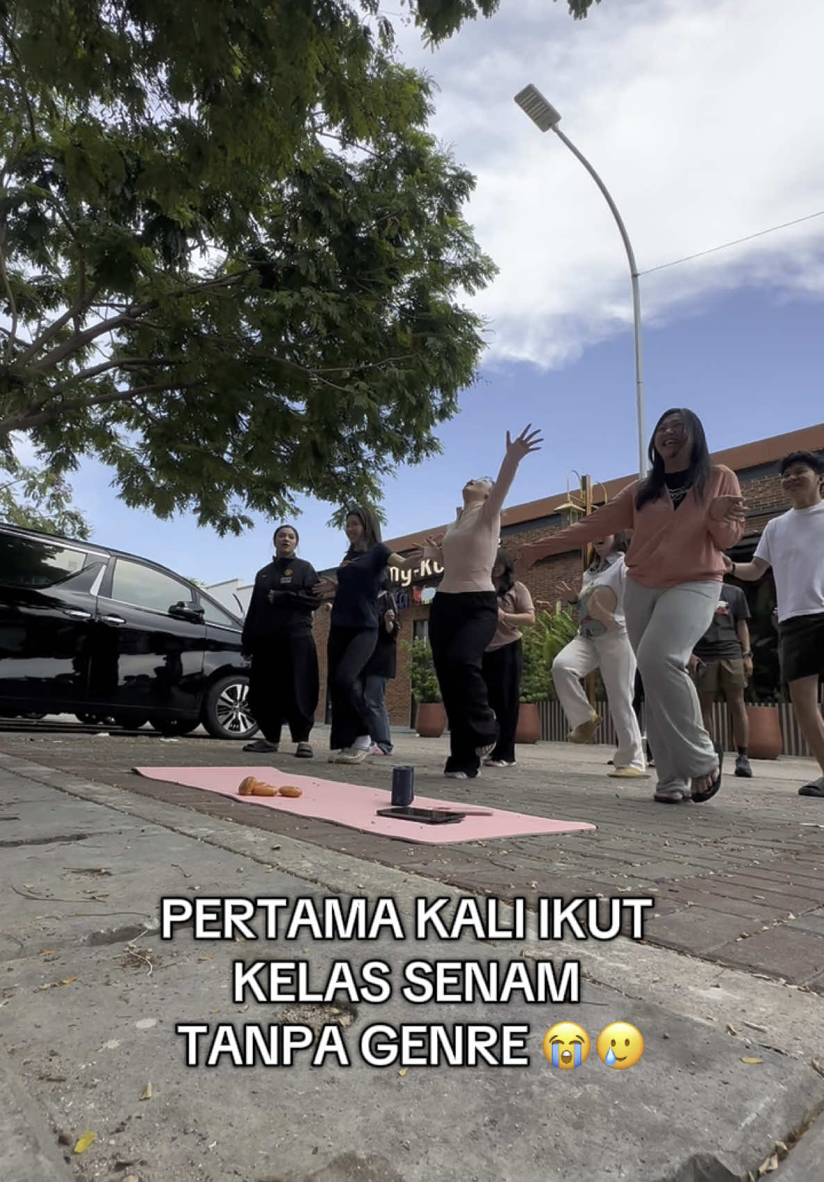 senam apa ini 😭 #fyp #fypage #sunscreenkerang #sunscreenringantransparan #sunscreenviral 