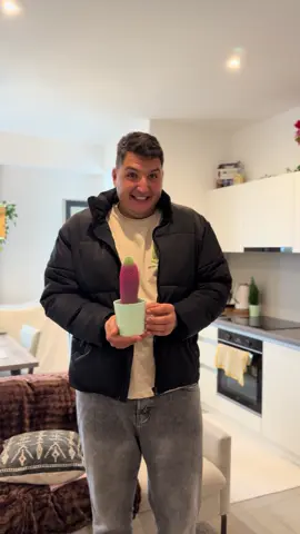 Iubitul insistent 😂@Andreea Cristea  @Alexandru Radu 