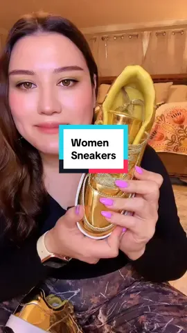 Holiday women sneakers ✨ I love it #gold #sneakers #womenshoes #spotlightfinds #tiktokshopcreatorpicks 