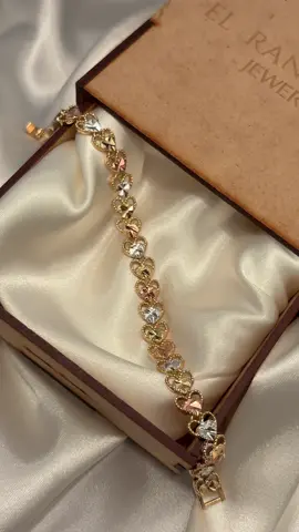 Perfect gift for her🤍. #elranchitojewelry #jewelry #fyp #viral #fall 