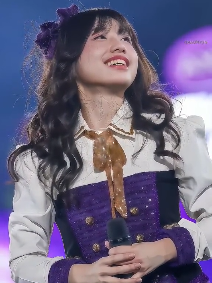 Menduakancintamu 📸 : chocopurple #michellealexandra #michiejkt48 