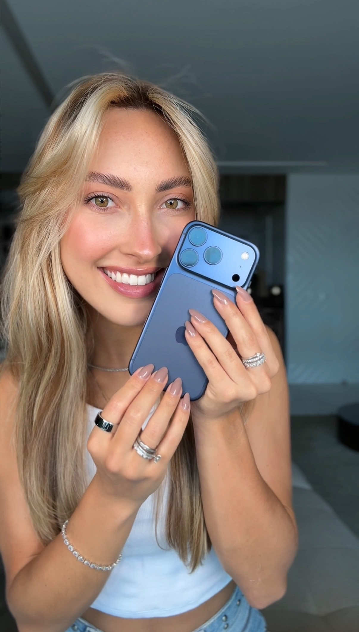 iPhone 17 Pro 💙✨ #unboxing #iphone #iphone17 #apple @Fmimportsbh_ 