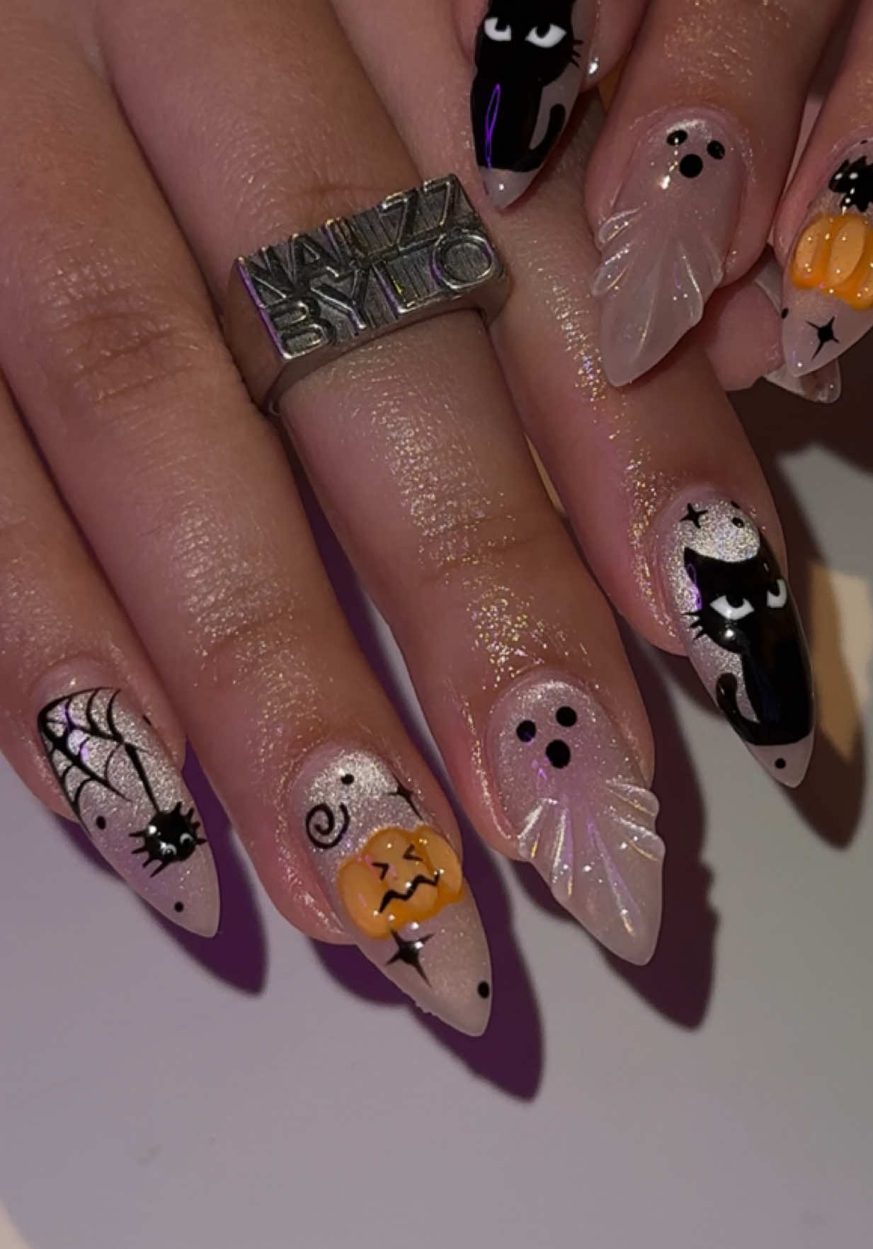 the cutest spooky set 🐈‍⬛🎃🕸️👻 #halloweennails #nailzzbylo #fyp #nailinspo #spookyseason 