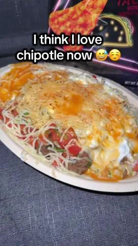 sorry I cheated on you QDOBA 🥲😩😭 #chipotle #chipotlebowl #carneassada #doritos #theangelicab 