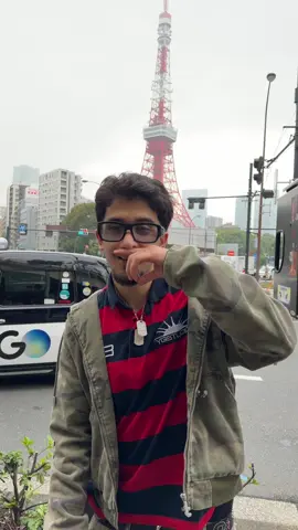 To the mooonnn #tokyo #streetwear #fashiontiktok #fyp @Raphael 