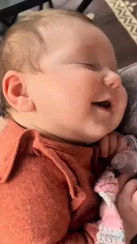 Les 5 choses à ne JAMAIS faire avec un bébé de 4 mois 😱🚫 #bébé #4mois #parentalité #conseilsparents #danger