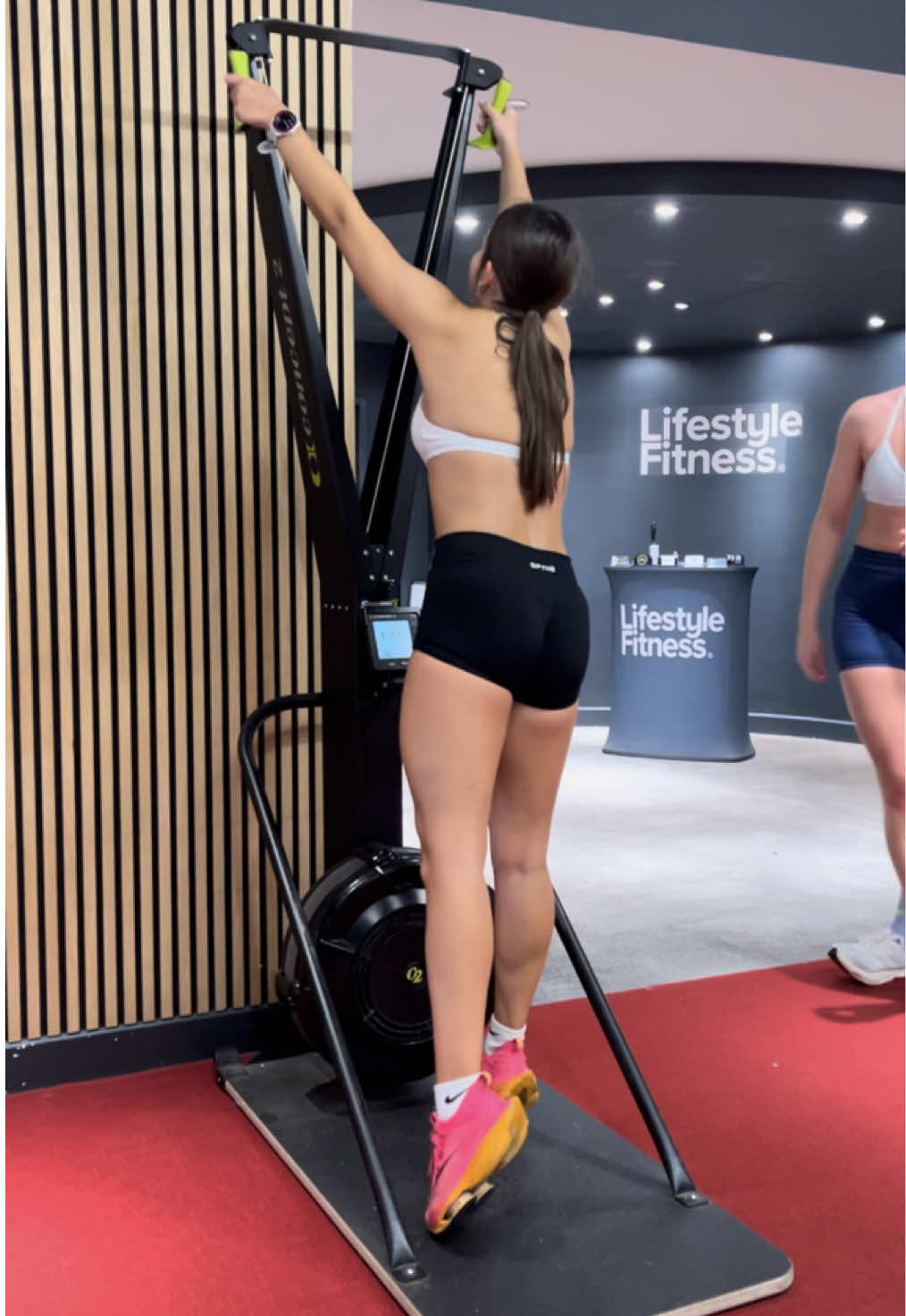 WE ARE DOING A DOUBLES IN BIRMINGHAM BABYYYYY @alysha #fyp #hyrox #hyroxbirmingham #gym 