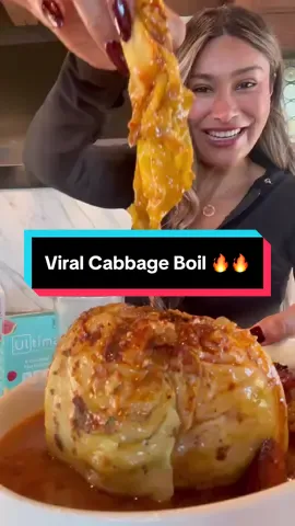 TRYING THE VIRAL CABBAGE BOIL ‼️🥬 I’ve made the onion one…and I’m not going to lie, I think I might like this better! Washed it down with my @goultima electrolytes and it was SO refreshing!#ultimapartner