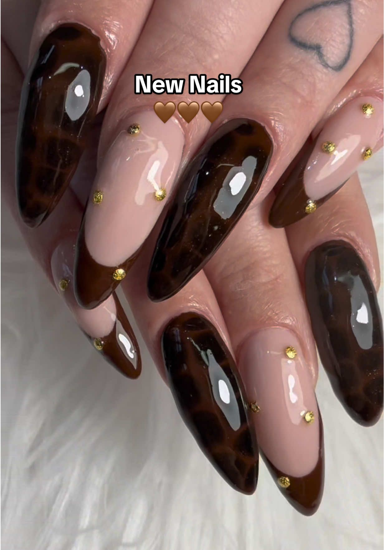 New Nails 🥰 Echte herfst vibes 🤎 Love it 😍#newnails #nailday #metime #loveit #fyp @Nails Younique 