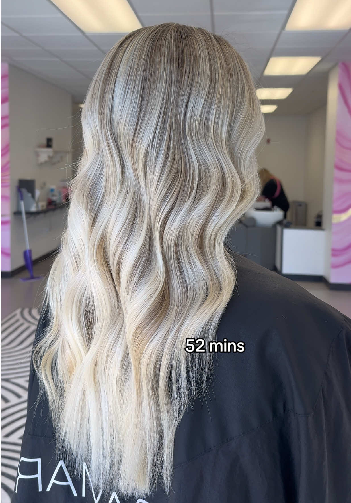 Full blonding moment #foryou #pittsburghhairstylist #pittsburghhair #pittsburgh #hairtransformation 