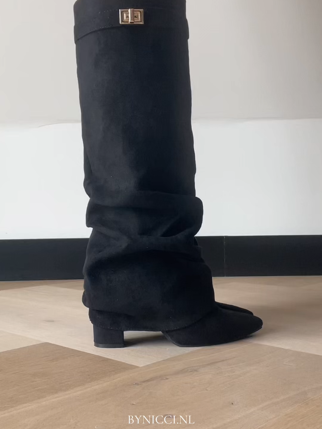 It's boot season 🍁 Discount promotion