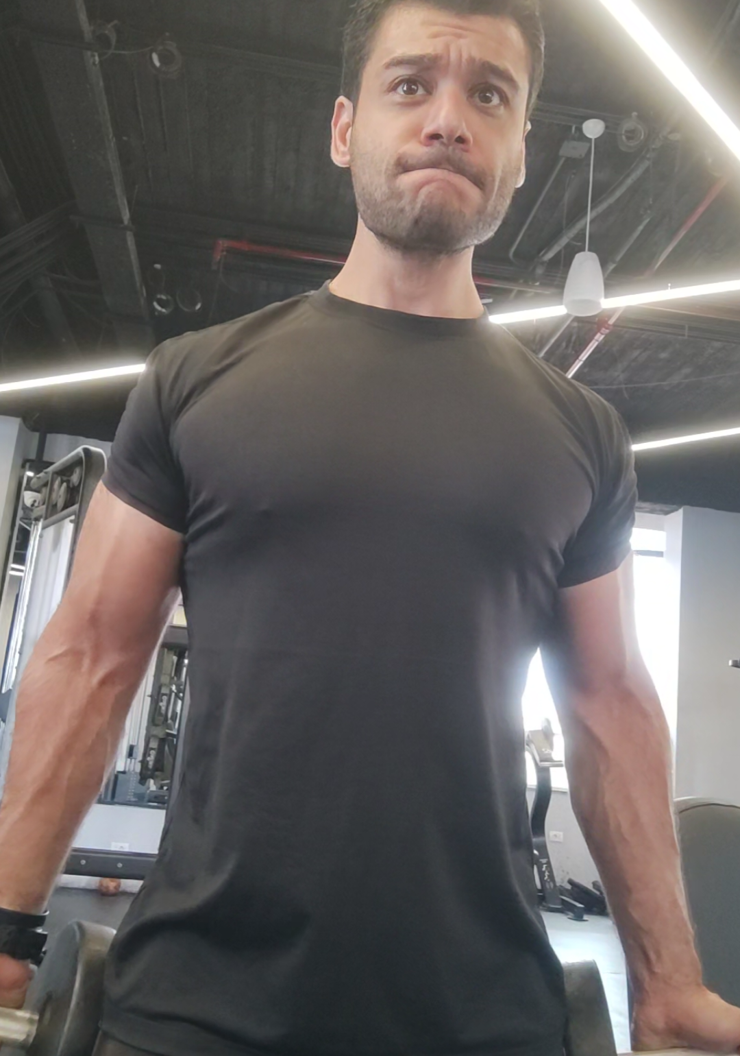 MORE PUMP, ARMS PUMP, BICEPS PUMP 💪 LET'S TRY IT ✌️🤙 ENJOY 🙏 #GYM #armsworkout #crossfit #Fitness #coach 