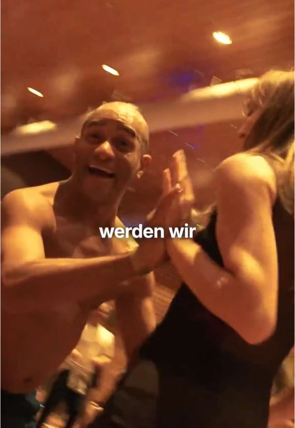 Alles, was du brauchst, ist bereits in dir! 🌿 P$ychedelika und Pflanzenmedizin begleiten den Menschen seit vielen Jahrtausenden. Sie können ein wichtiges Element auf deinem Weg zu mehr Klarheit, Kraft und innerem Frieden sein. Reality Upgrade bietet dir den sicheren und professionellen Rahmen bei deiner Erfahrung mit bewusstseinserweiternden Substanzen und unterstützt dich bei deiner Integration in den Alltag.
