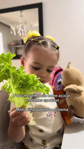 Será que esqueceram que existe equilíbrio? 😅 #maternidade #maedemenina #alimentacaosaudavel #fy #foryou