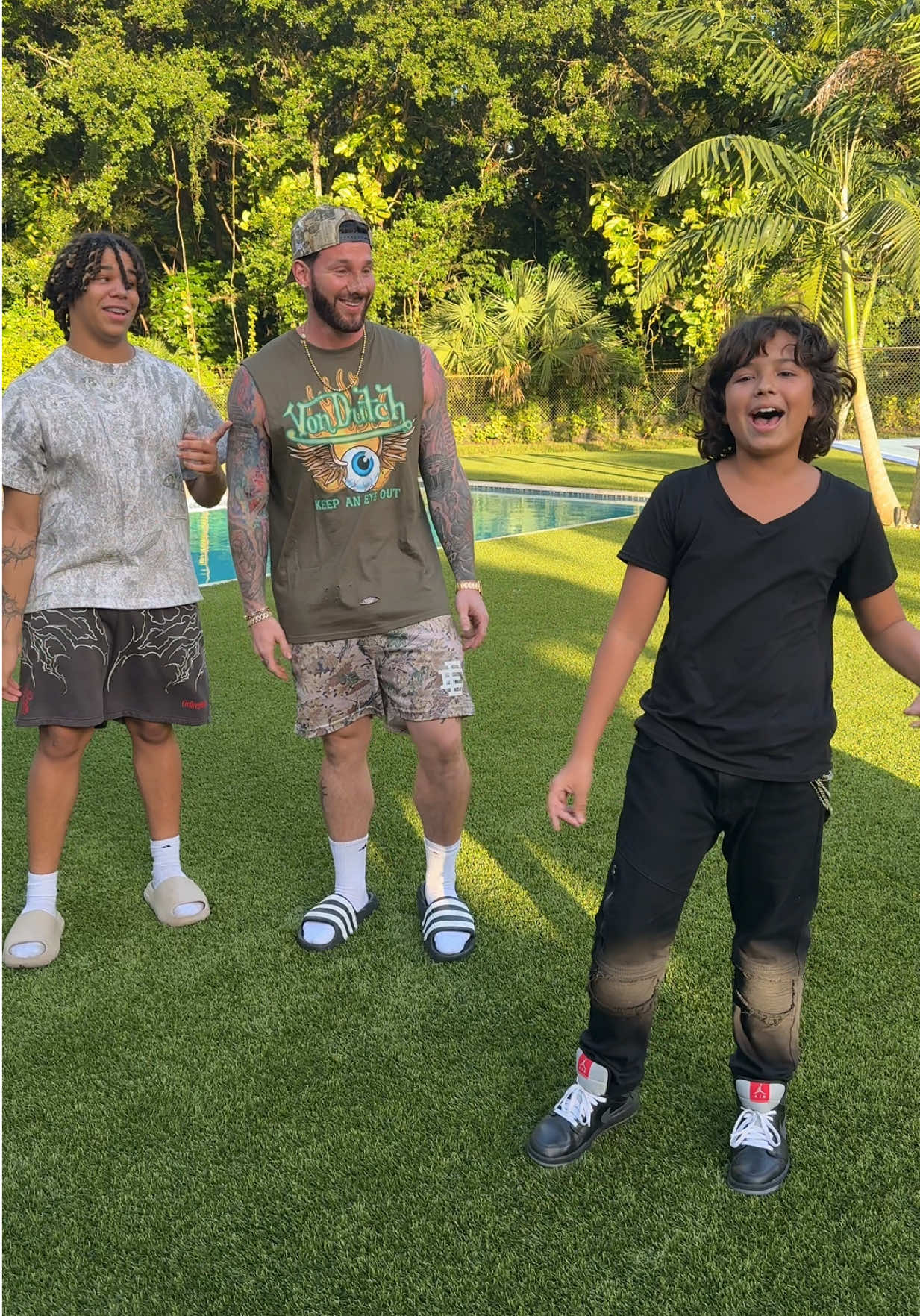 Should @Nico “Rocks” Calero teach me how to sing??  #fyp #foryoupage #viral #singing #funny 