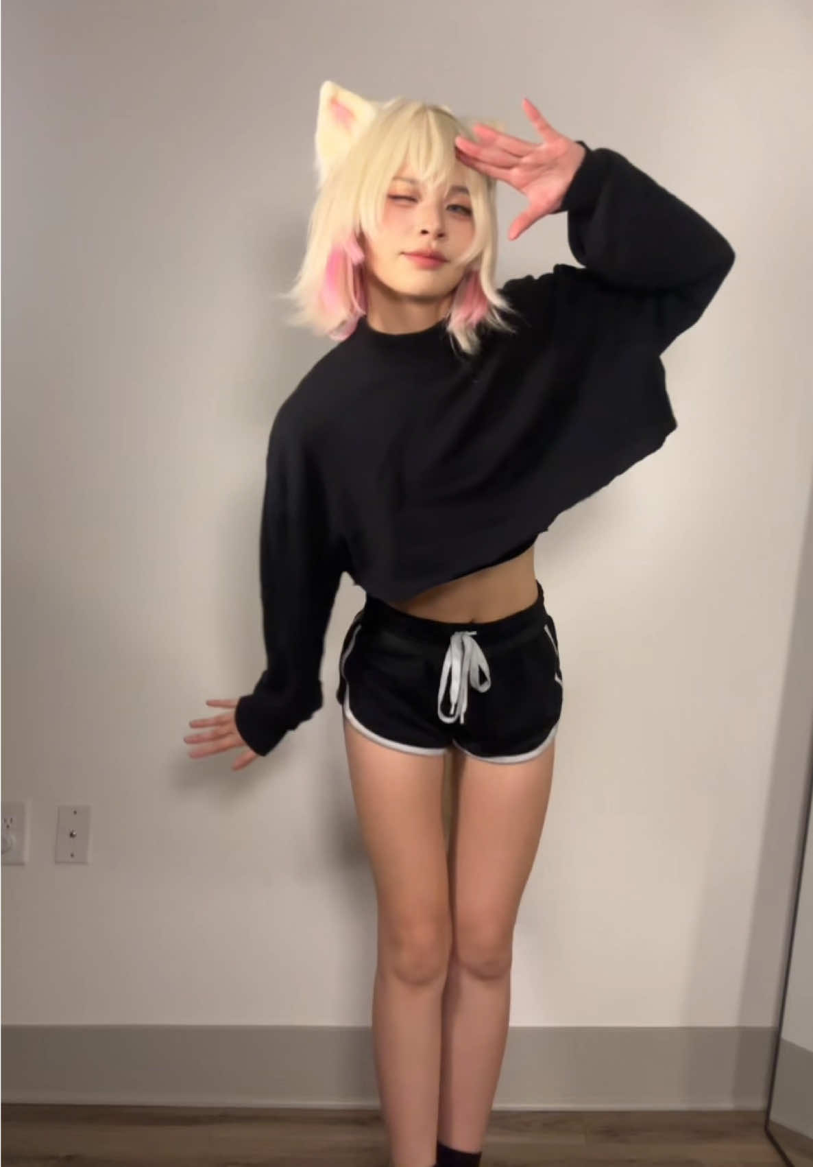 tail physics go crazy 🐾 which mococo outfit should i cosplay next? #fuwamoco #mococo #cosplay #hololive 