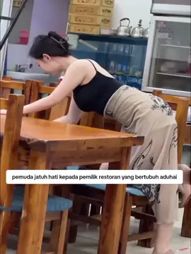 pemuda jatuh hati kepada pemilik restoran yang bertubuh aduhai #dracin #dramachina #dracinrekomendasi #dracinlovers #fyp 