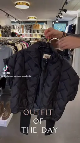 #OOTD #fashiontiktok #outfitinspo #globaltrend #worldoffashion 