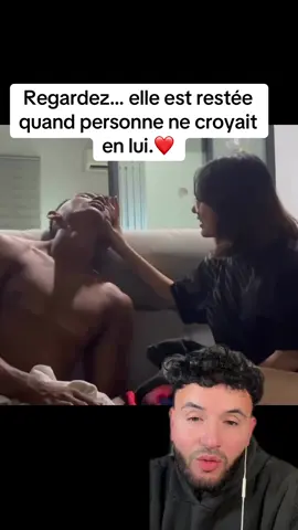 Elle a mis sa vie entre parenthèses… pour croire en la sienne. L’amour, c’est pas des mots. C’est ce que tu fais quand l’autre est au plus bas. #pourtoi #amour #touchant #respect #emotion 