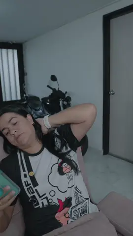 La única planta que no echa ni raíz ni hojas 🤔 #humorenpareja #matrimoniodivertido #humor #comedia