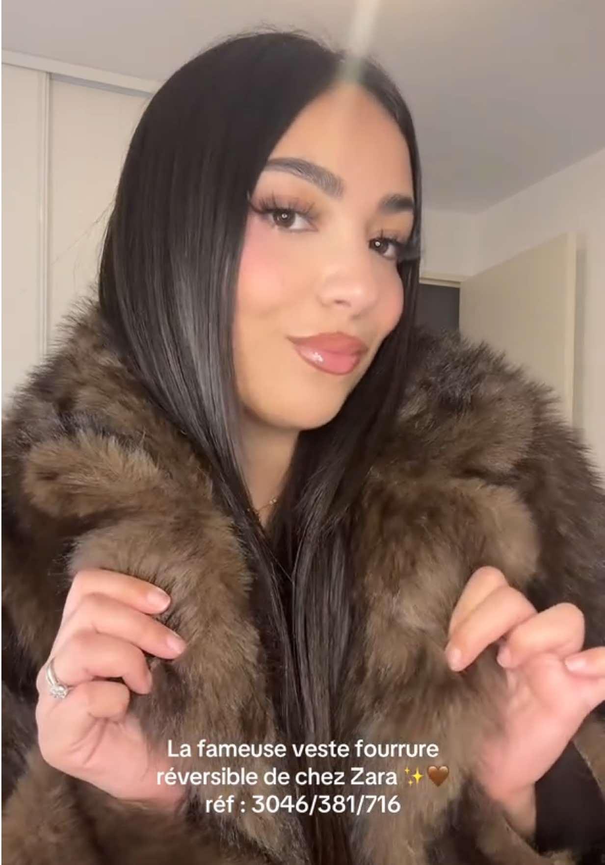 Elle est MAGNIFIQUE #zara #outfit #veste #zarahaul #fyp 