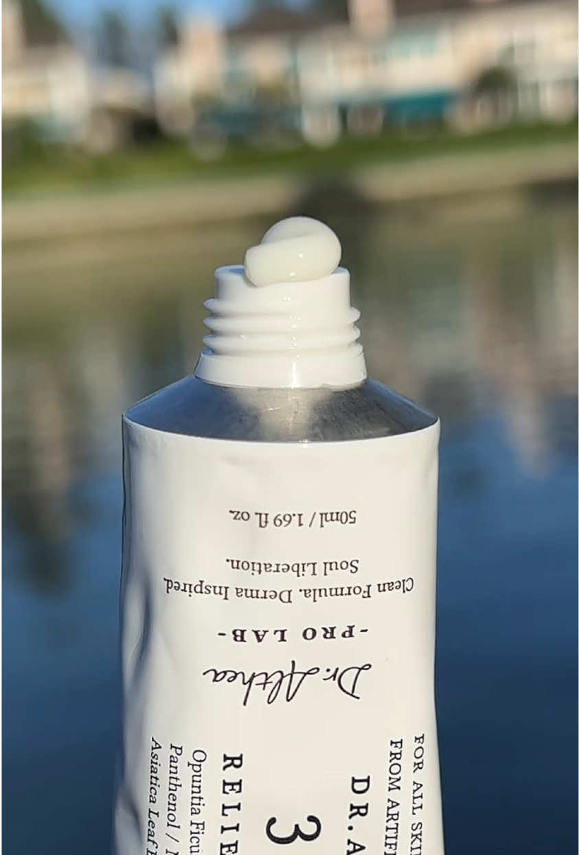 Dr. Althea's Relief Cream saves my skin from irritation, blemishes, & dryness🥹 it's packed with such lovely hydrating & helpful ingredients, perfect for my sensitive & acne-prone skin😭😭 the 345 relief cream combines 3 blemish-care, 4 nourishing, & 5 soothing ingredients to help calm irritation, replenish moisture, & support clearer-looking skin!🫧🤍🧼 it's a clean, vegan, cruelty-free formula which i love!  *gifted by @stylekoreanus 🫧🤍 #koreanskincare #dralthea #dralthea345cream #acne #dryskin @Dr. Althea @Dr.Althea.th 