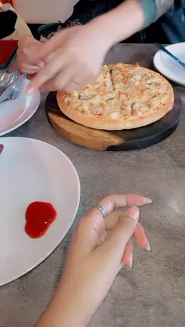 piza chukny wala۔  funy🤭🤭🤭#fyppppppppppppppppppp #unfrezzmyaccoun 