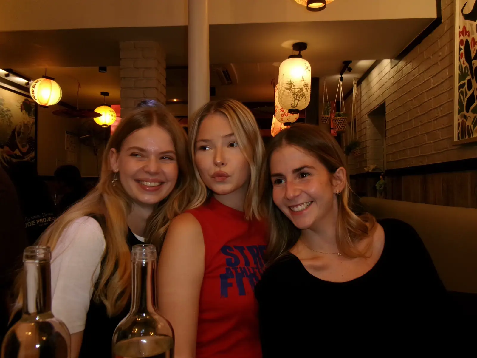 #sushi #girls #sushilovers #paris #foryou 🫦