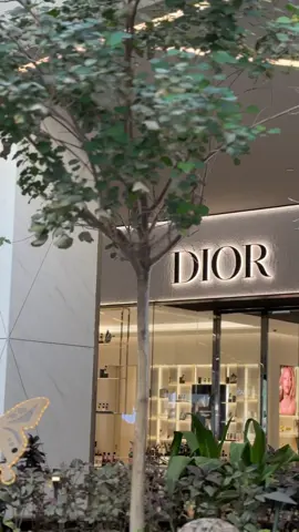 لا قـبـلـي ولا بـعـدي ولا مـثـلـي🪄❣️#قهوه #ديور 