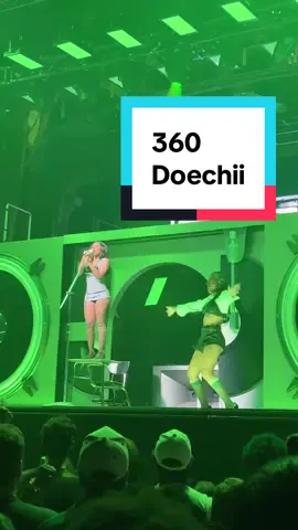 Doechii freestyling over 360 (by charli xcx) during Persuasive !! #doechii #concert #chicago #music 
