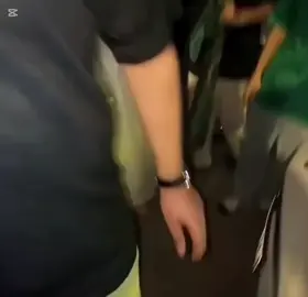 العباس عليكم احركوا الجو بالتواصل الاجتماعي بهذا المنشور  خلي يشوف العالم الجمهور السعودي شلون يتجاوز ع الجمهور العراقي وشوف الكرم والاحترام من أمي العراقية الأصيلة  شاهد للأخير الفرق بين تعامل الجماهير العراقية مع الخليجين والجماهير السعودية مع الجماهير العراقية،