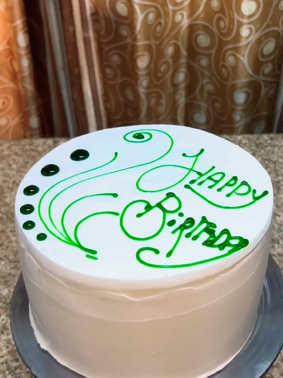 Surprise Cake Decoration#cake #cakedesign #cakedecorating 