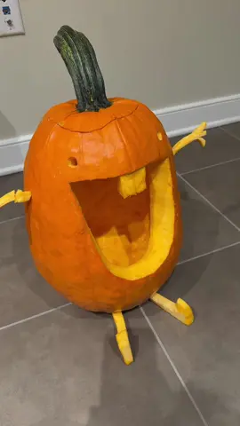 pumpkin #pumpkin #pumpkincarving #fall #happyhalloween 