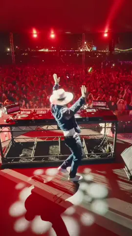 it’s a beautiful day to dance, new refunk is YOURS #edmtiktok #disco #remix 